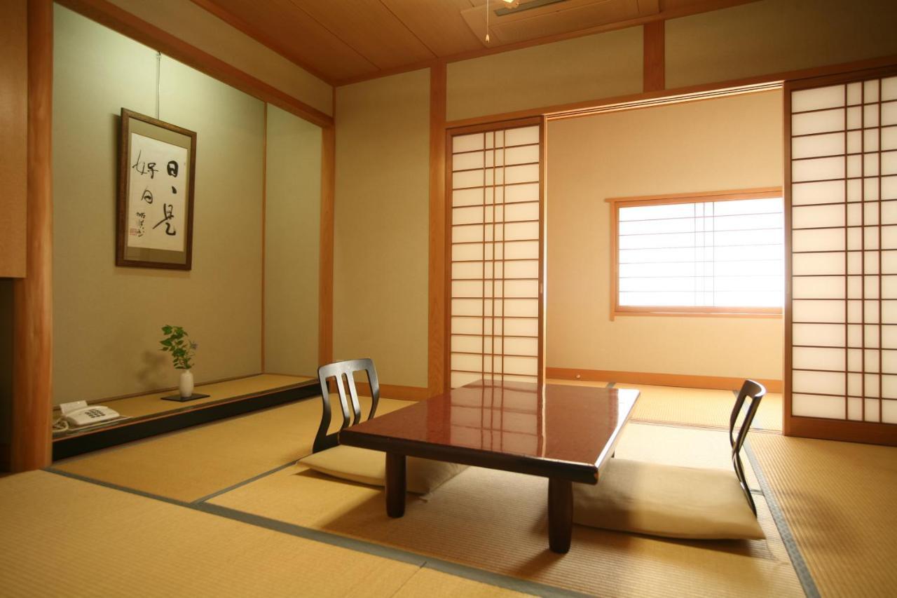 Kinosaki Onsen Kawaguchiya Honkan Тоёока Номер фото